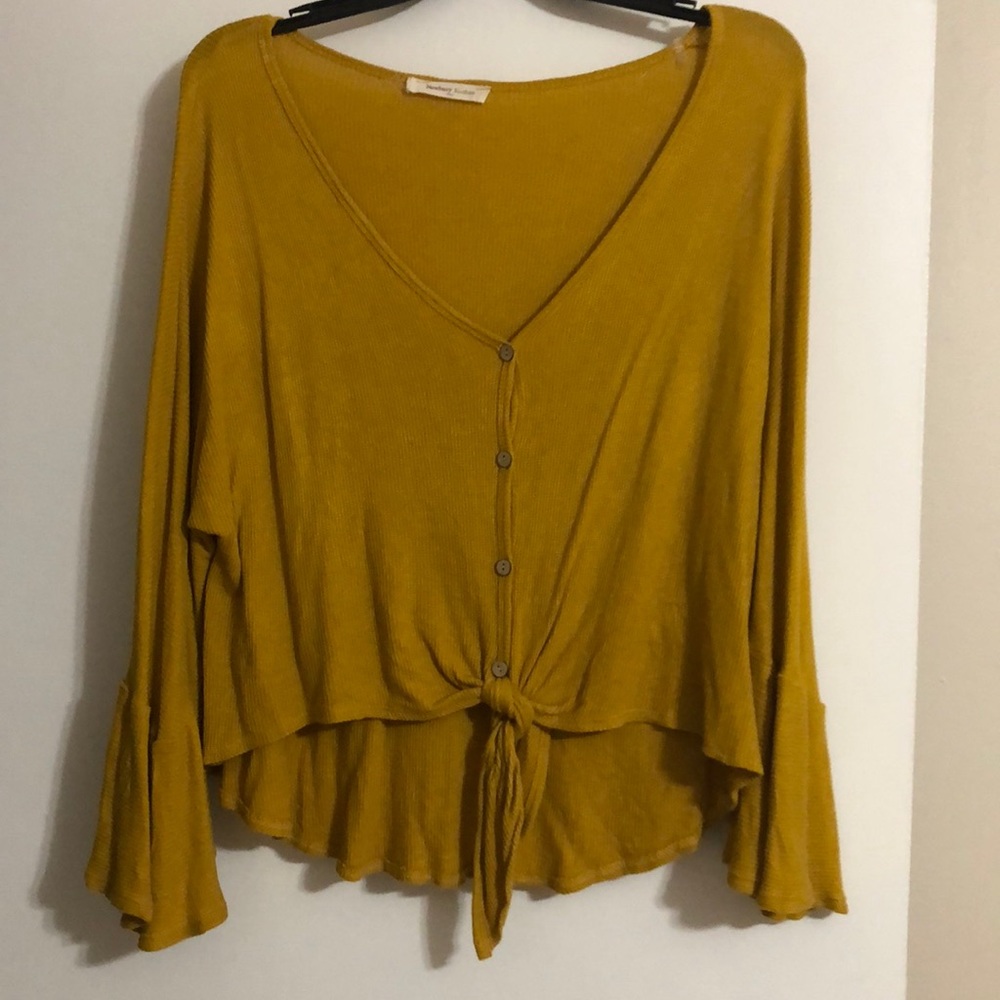 Top with bell sleeves, perfect for thanksgiving!